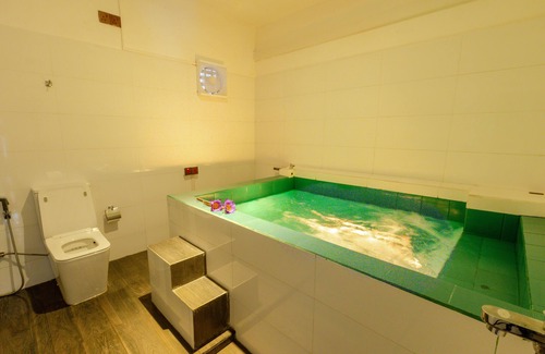 Dambulla Hotel | Discover Elysia Sigiriya Hotel with Pool & Family Amenities