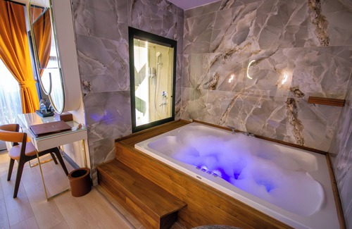 Arnavutkoy Hotel | Top-Rated Elysian Airport Hotel: Pool, Restaurant & More
