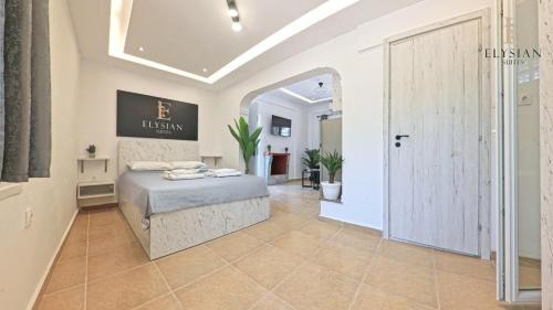 Flogita Apartment | Elysian Luxury Suite N2