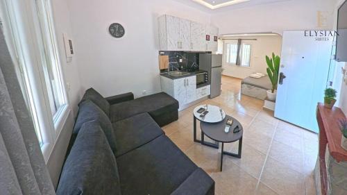 Flogita Apartment | Elysian Luxury Suite N2