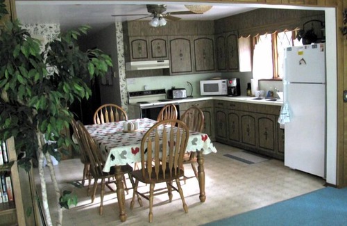 Grayling Cabin | Idyllic Elysian River Escape: Manistee Cottage Retreat