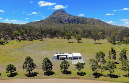 Moogerah House | Top-Rated Elysium Fields Moogerah with Wheelchair Access