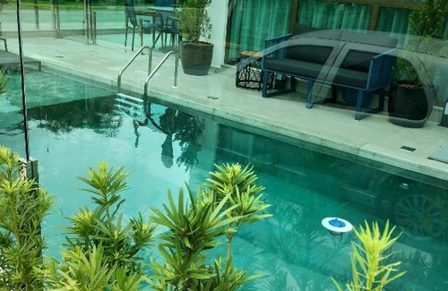 Governador Celso Ramos Apartment | Discover God's Goodness: Pet-Friendly Hotel with Pool