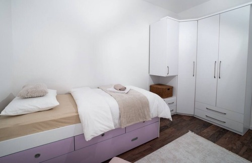 Mostar House | Idyllic Ema's Oasis Apartment in Mostar with Garden Access