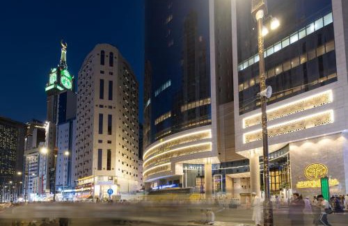 Mecca Hotel | Discover Emaar Grand Hotel: 5-Star Comfort & Great Amenities