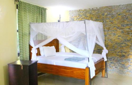 Monduli Cabin | Emanyatta Lodge