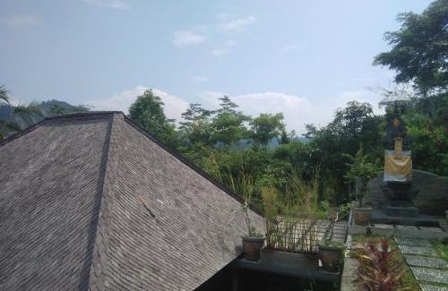 Sidemen House | Pet-Friendly Embang Homestay: Guests Rate 10/10!