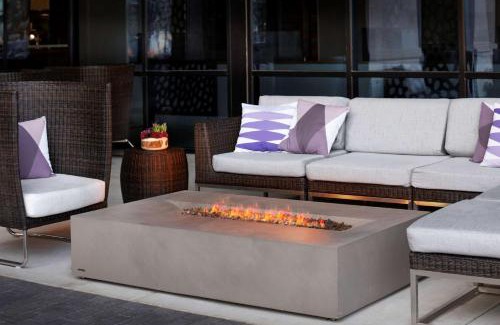 Amarillo Hotel | Pet-Friendly Embassy Suites Amarillo Downtown with Pool Access