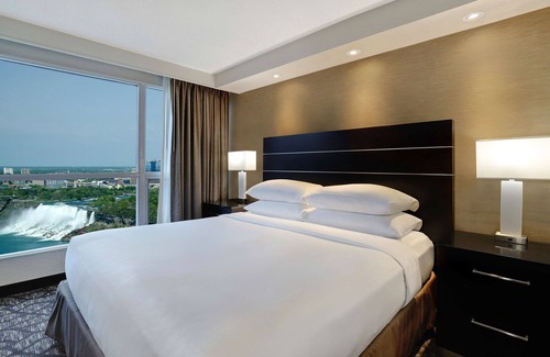 Fallsview Hotel | Discover Embassy Suites by Hilton Niagara Falls Fallsview