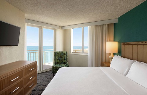 Deerfield Beach Resort | Beachfront Bliss at Embassy Suites by Hilton Deerfield