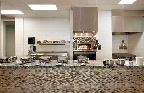 Wetmore Hotel | Top-Rated Embassy Suites by Hilton San Antonio with Pool