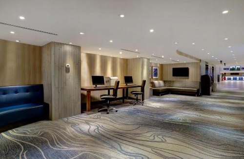 Fallsview Hotel | Discover Embassy Suites by Hilton Niagara Falls/Fallsview