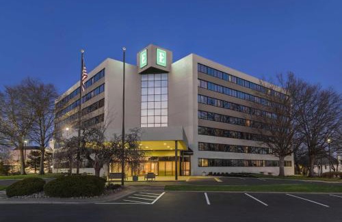 Overland Park Hotel | Enjoy Comfort at Embassy Suites by Hilton Kansas City
