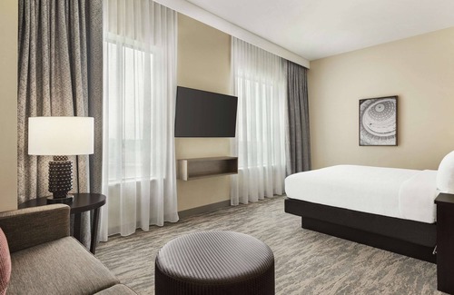 Round Rock Hotel | Eco-Friendly Getaway at Embassy Suites by Hilton Round Rock