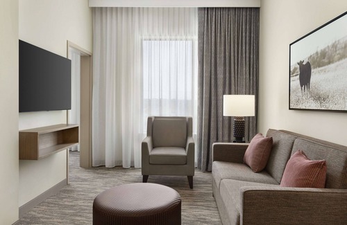 Round Rock Hotel | Eco-Friendly Getaway at Embassy Suites by Hilton Round Rock