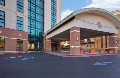Hot Springs Hotel | Embassy Suites by Hilton at Hot Springs Convention Center