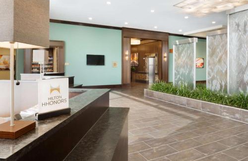Naperville Hotel | Pet-Friendly Embassy Suites by Hilton Chicago Naperville
