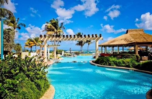 Dorado del Mar Resort | Relax at Embassy Suites by Hilton Dorado del Mar Beach Resort