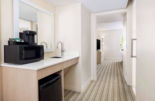 Villas del Palmar Sur Resort | Relax at Embassy Suites by Hilton San Juan Hotel & Casino