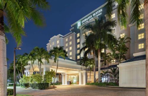 Villas del Palmar Sur Resort | Relax at Embassy Suites by Hilton San Juan - Hotel & Casino
