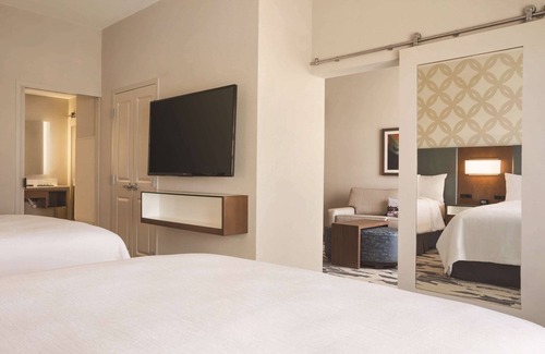 McAllen Hotel | Premier Embassy Suites by Hilton McAllen Convention Center