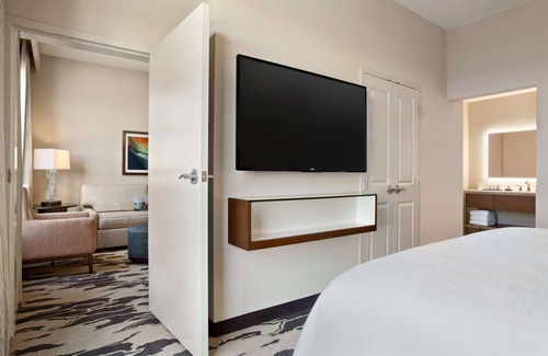 McAllen Hotel | Premier Embassy Suites by Hilton McAllen Convention Center