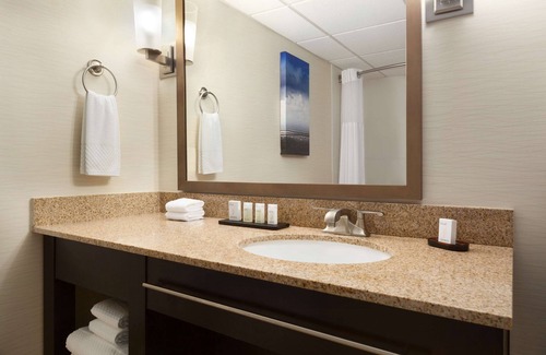 Wheatland Hotel | Discover Embassy Suites by Hilton Oklahoma City Airport