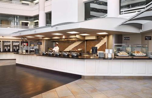Friendship Heights Hotel | Relax at Embassy Suites by Hilton Chevy Chase Pavilion