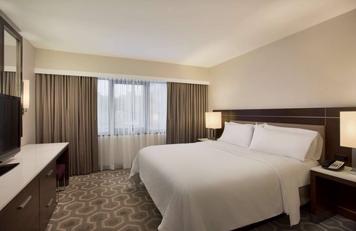 West End Hotel | Pet-Friendly Embassy Suites in Georgetown with Pool & Spa