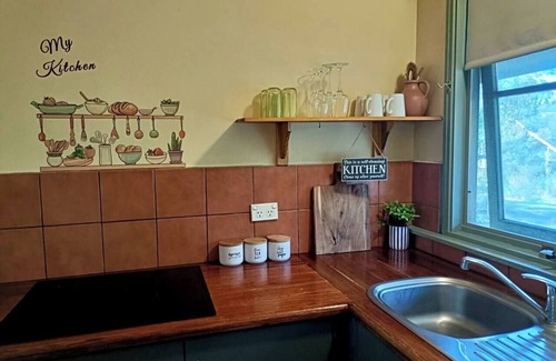 Kalimna Ski Chalet | Emberpine Cottage 2(1Queen+2Twins)SPA & WoodStove