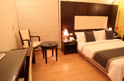 New Friends Colony Hotel | Convenient Stay at Emblem Hotel, New Friends Colony