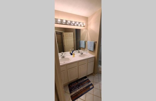 Lake Ozark Apartment | Emerald Bay 3BR Retreat with Pool and Boat Slip Access