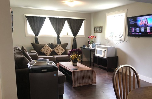 Charlottetown House | Discover the Emerald Gem: A Family-Friendly Retreat
