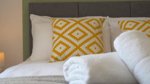 Neath Apartment | Emerald House - Perfect for Families with TVs in Each Room