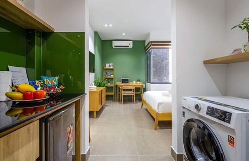 Tho Quang Beach House | Budget-Friendly Emerald House with Family and Kitchen Amenities
