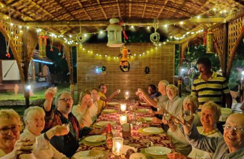 Mankombu Hotel | Discover Emerald Isle: Family-Friendly with Breakfast Included