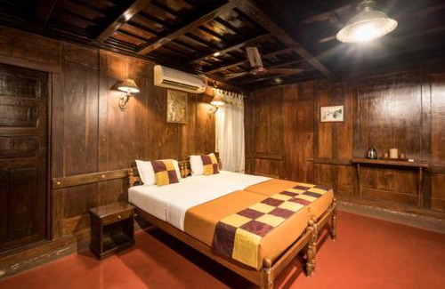 Mankombu Hotel | Discover Emerald Isle: Family-Friendly with Breakfast Included