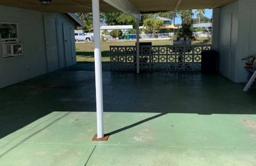 Englewood Cottage | Cozy Emerald Palms Unit 1 with Ocean View & Pet-Friendly