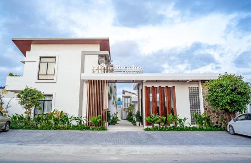 Kampot Hotel | Relax at Emerald Residence Kampot with Pool and Hot Tub