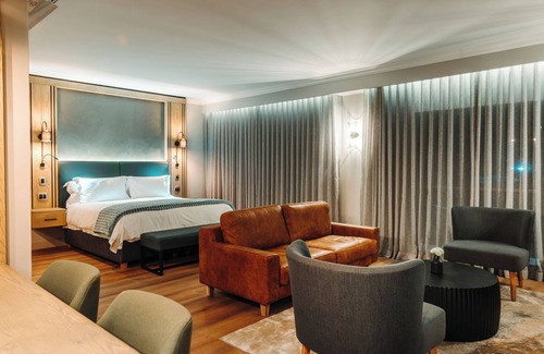 Vanderbijlpark Hotel | Discover Emerald Resort & Casino: Family-Friendly Getaway