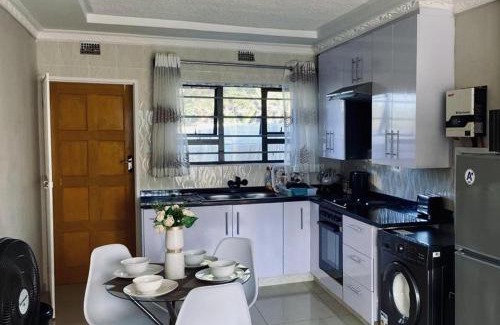 Harare House | Charming 3-Bed House in Harare - Family Friendly Stay