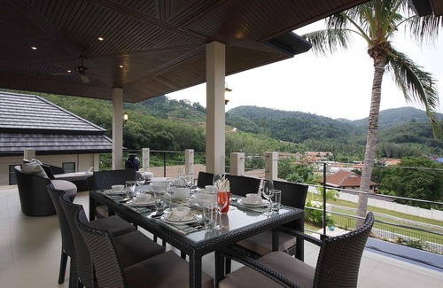 Rawai Villa | Emerald Villa: 7-Bedroom Retreat with Private Pool & Ocean View