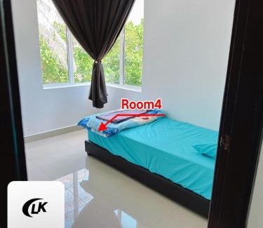 Dungun House | Tranquil Emerald Villa Homestay with Hot Tub in Dungun