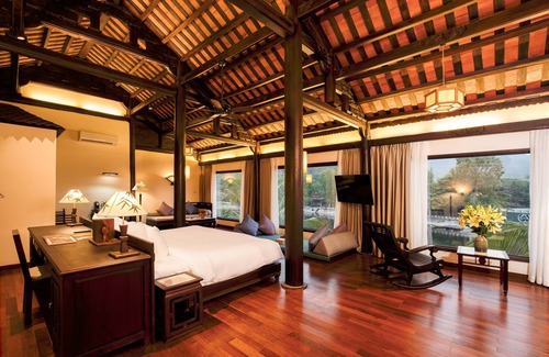 Hoa Lu Resort | Relaxing Emeralda Resort Tam Coc with Pool and Spa Amenities