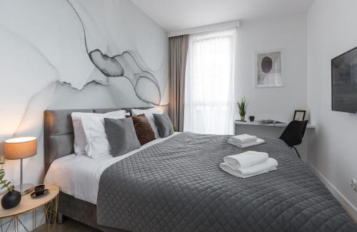 Rzeszow Apartment | Exceptional Emihouse Skyline Apartments with Breakfast Included