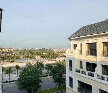 Van Giang House | Emiii House -Homestay View Biển Vinhomes Ocean Park 2