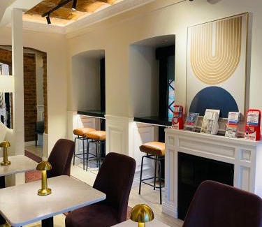 Taksim Bed & Breakfast | Emily Taksim Hotel