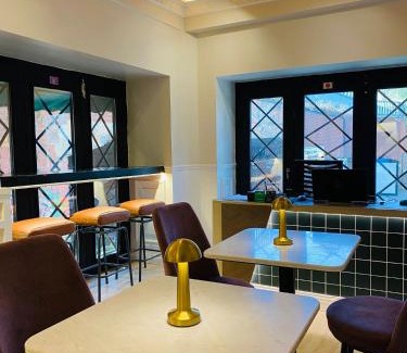 Taksim Bed & Breakfast | Emily Taksim Hotel