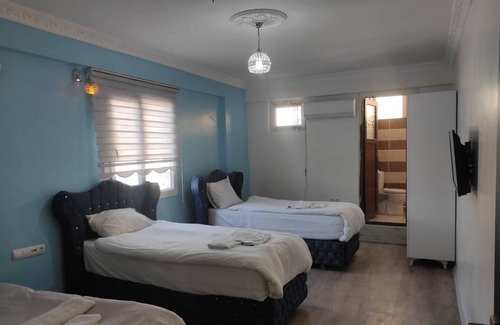 Haliliye Hotel | Emir Sultan Hotel: Family-Friendly Stay with Great Amenities