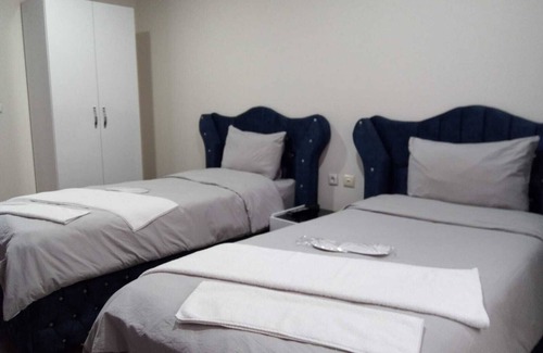 Haliliye Hotel | Emir Sultan Hotel: Family-Friendly Stay with Great Amenities